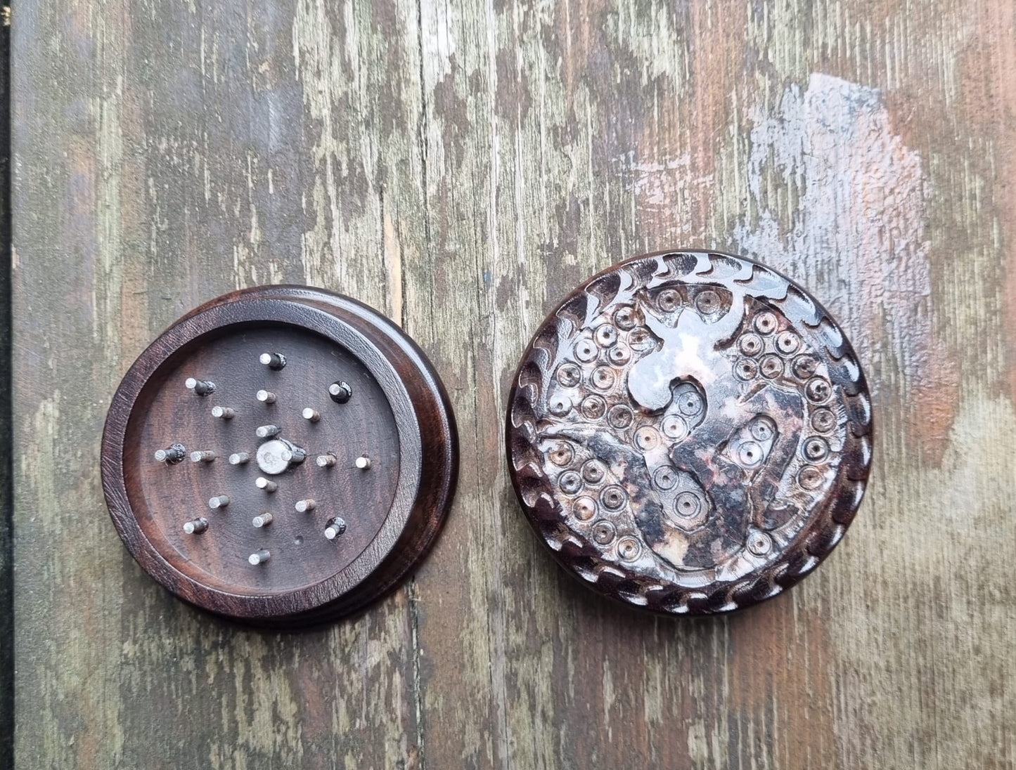 HolzGrinder mit Speckstein-Motiven