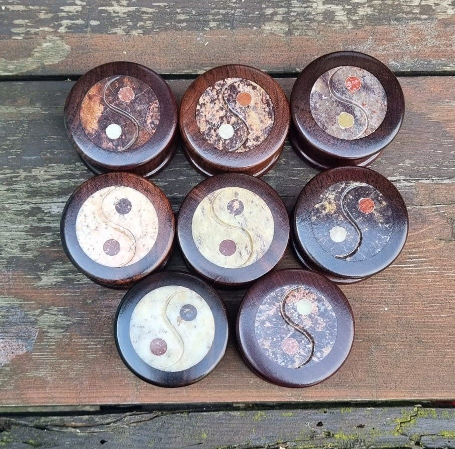HolzGrinder mit Speckstein-Motiven